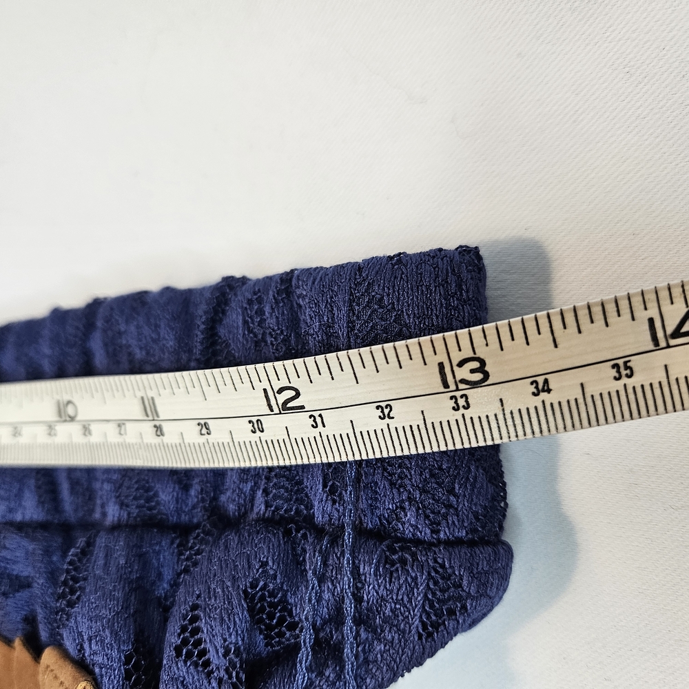 Navy Blue Skirt with Belt, Small (3/5) - Picture 5 of 11